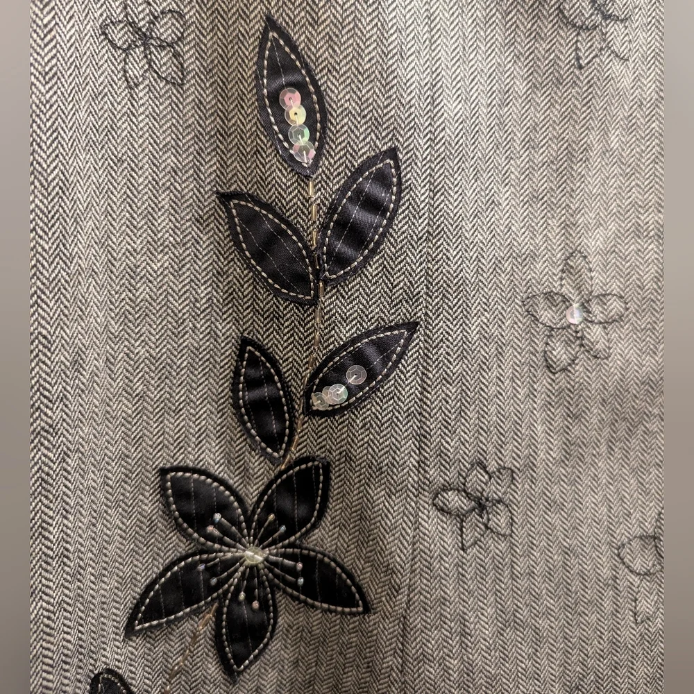 Jones New York Country Wool Blend Black/White Herringbone Embroidered Skirt- 6 - Picture 4 of 12